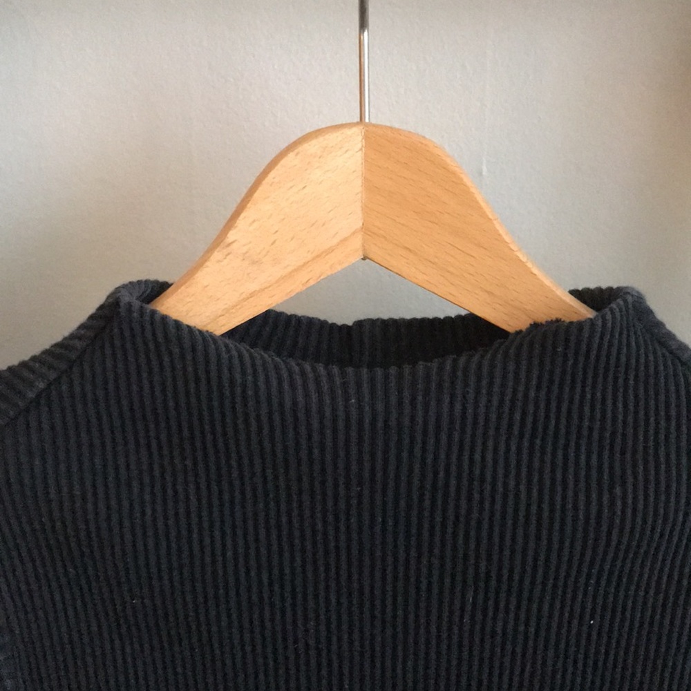 Black Maxi Ribbed Dress - Picture 3 of 4